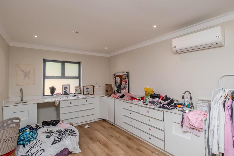 To Let 3 Bedroom Property for Rent in Constantia Western Cape